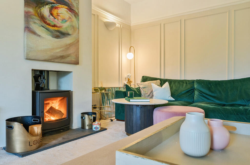 1363905-9-68e93b4...