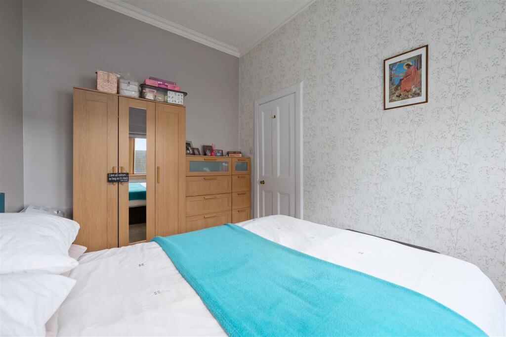 21 Main Street 007.JPG