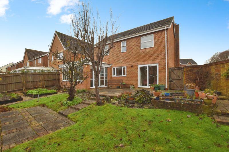 Photo 4