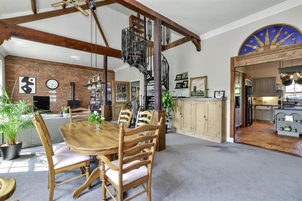 DSC_0260-DSC_0261 (1).jpg