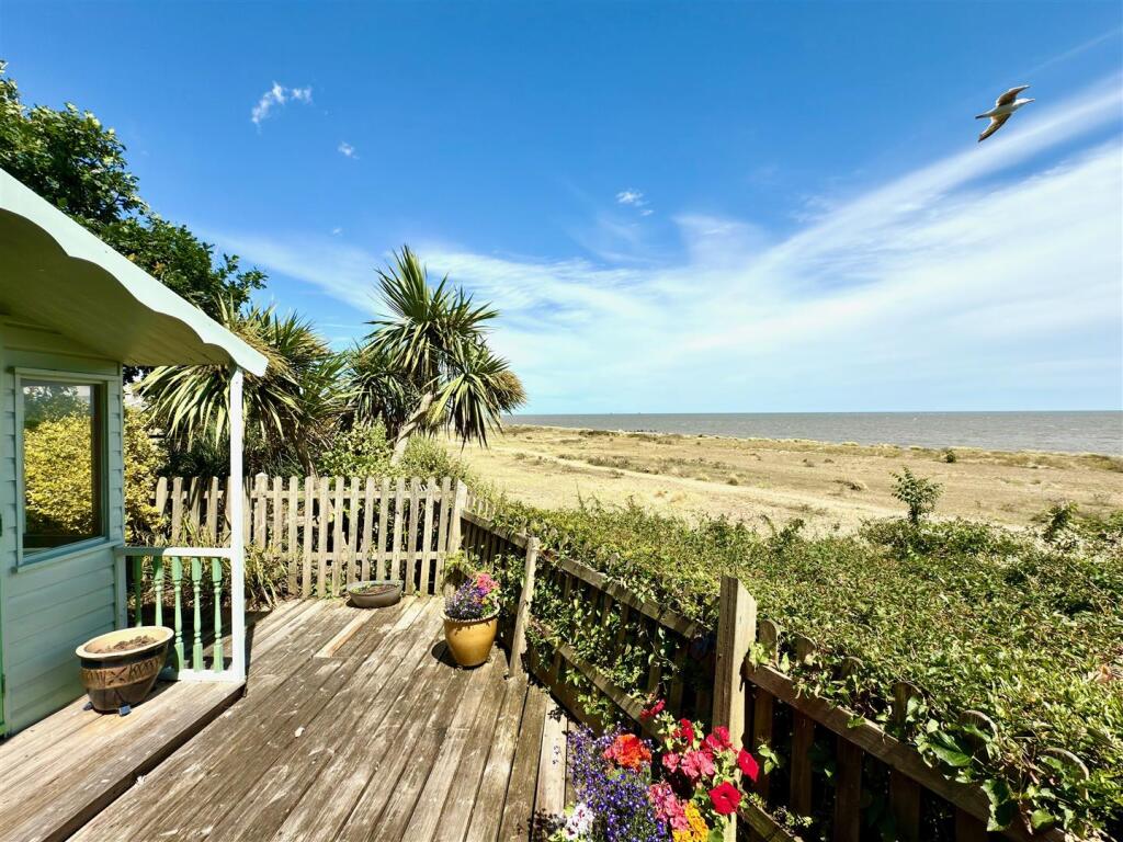 SUMMERHOUSE VIEWS.jpg
