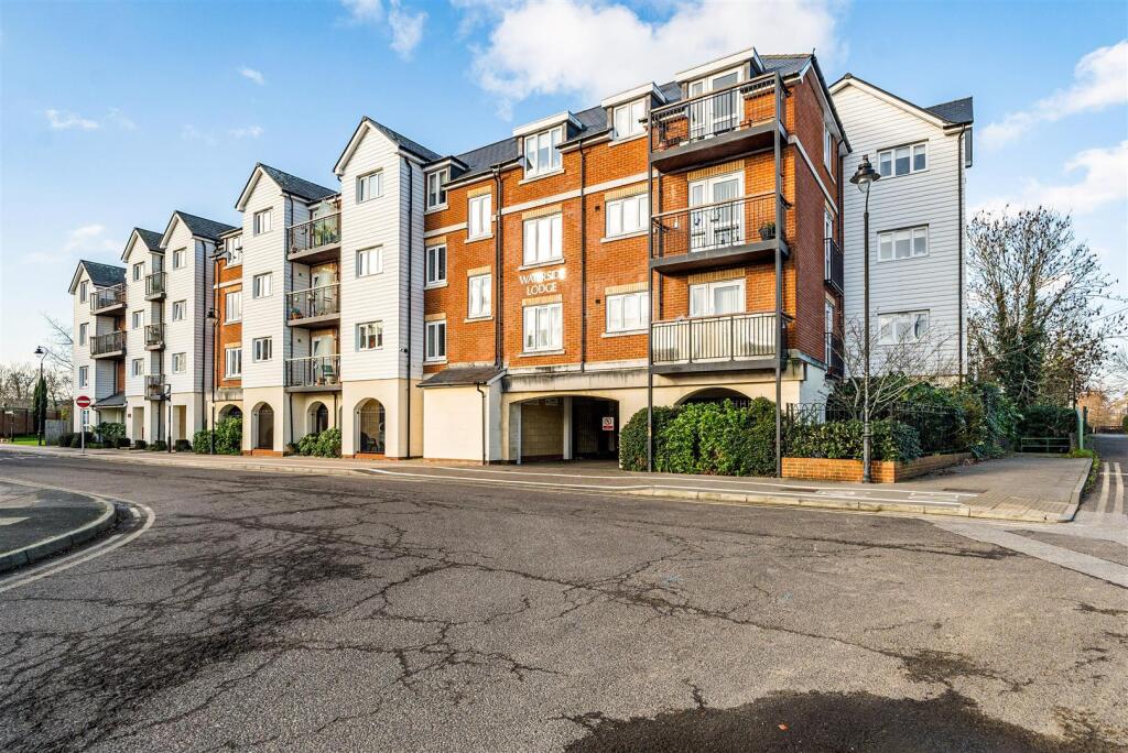 Waterside Lodge - new.jpg