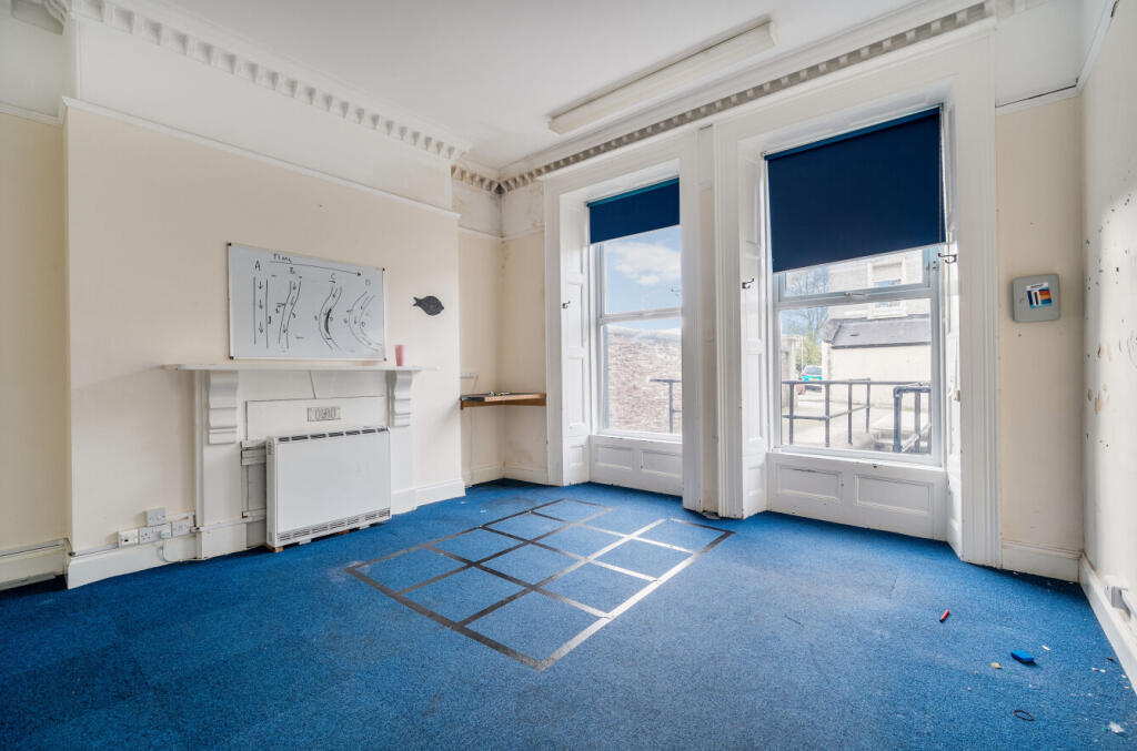 1374748-6-6908e07...