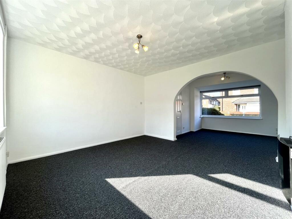 Living / Dining Room Aspect 4