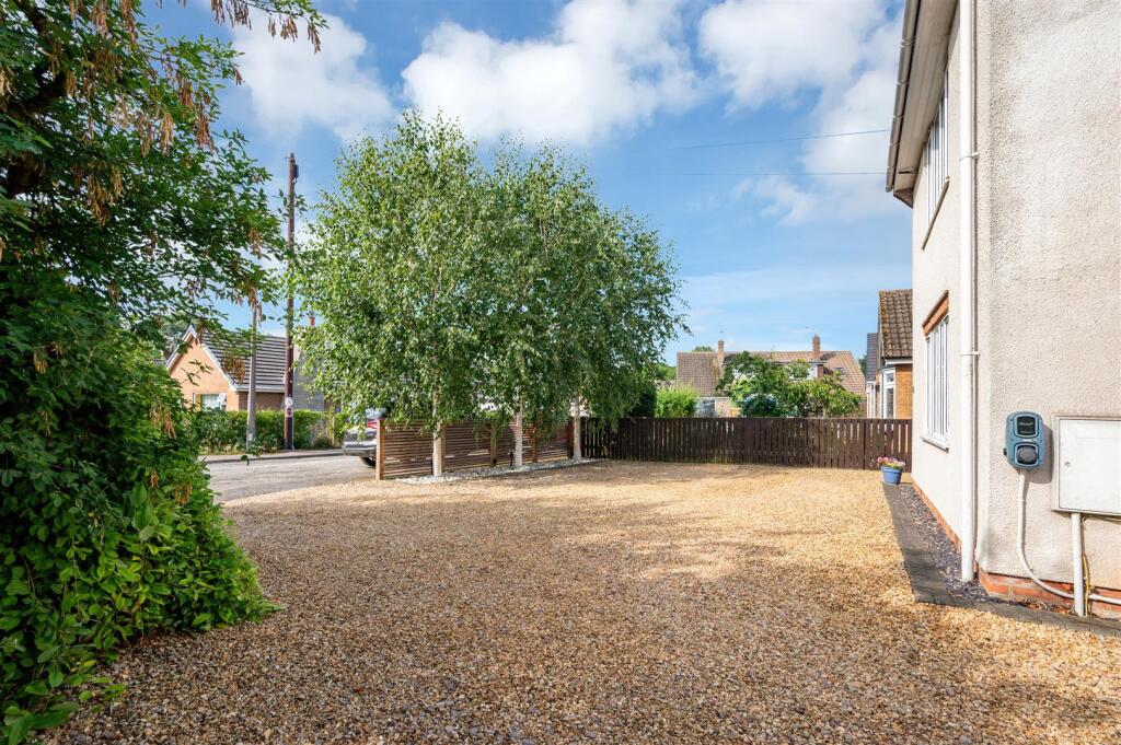 9 Willow Lane EXTs WEB PH-24.jpg