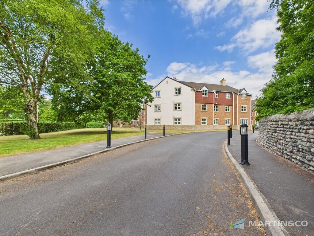 CAM02318G0-PR0460...