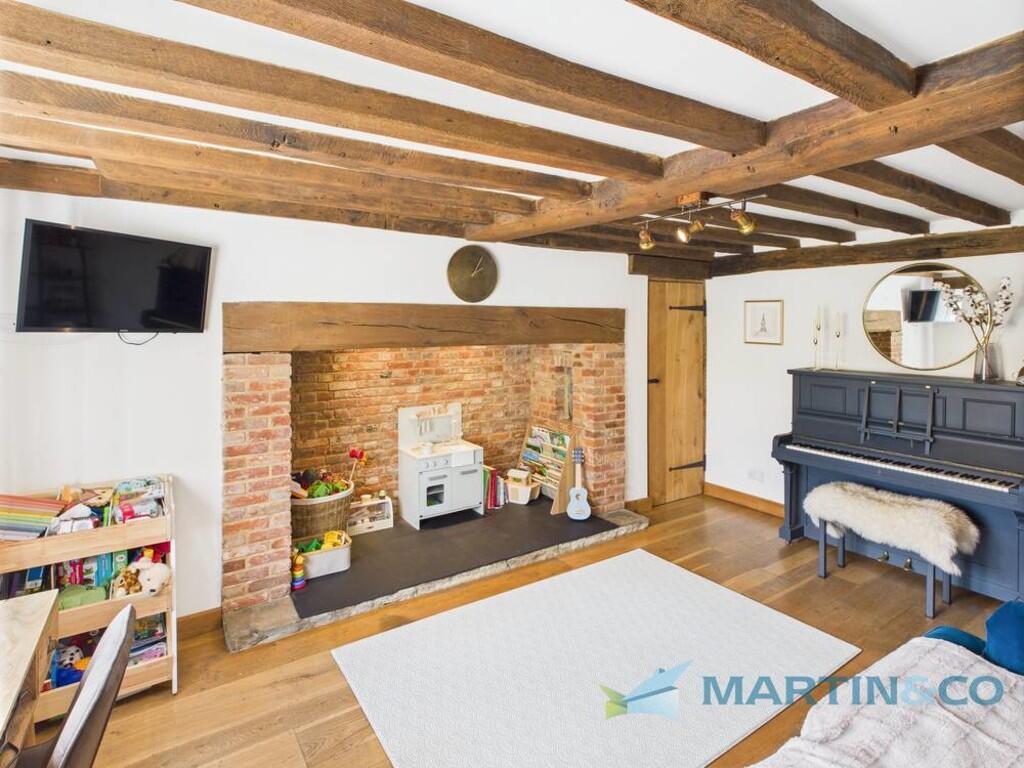 CAM02145G0-PR0073...