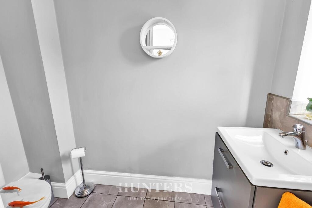 126 Boothroyden Road (44).jpg