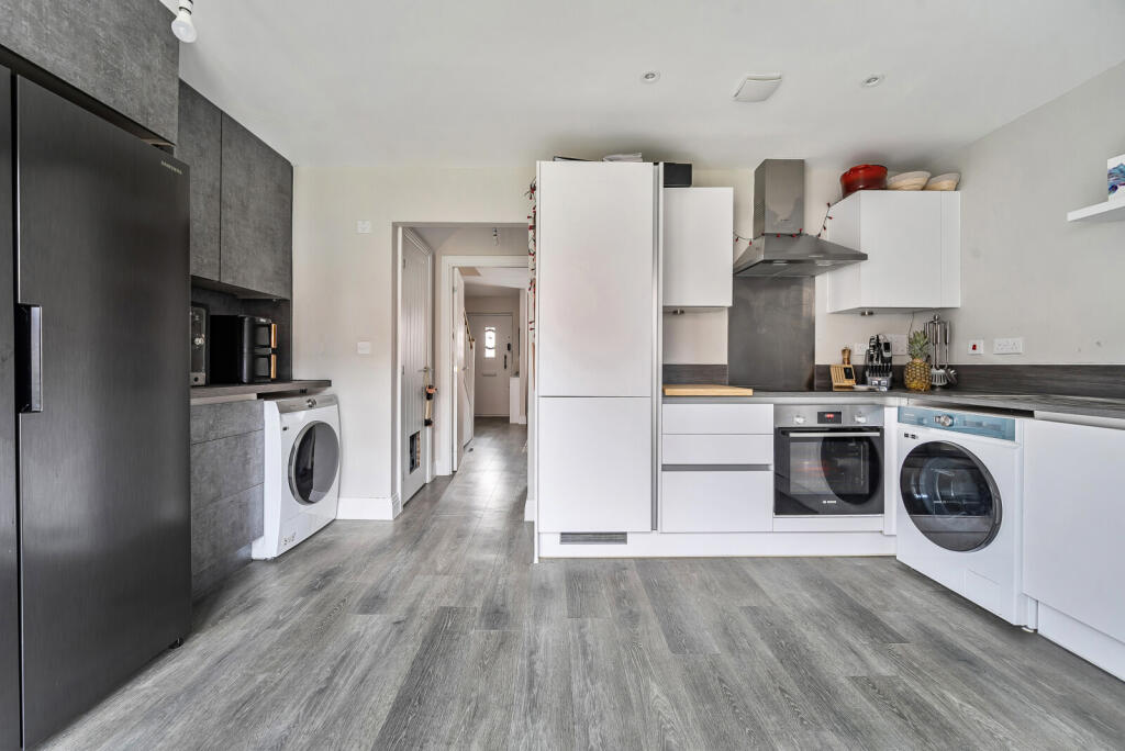 1386230-6-693c2fc...