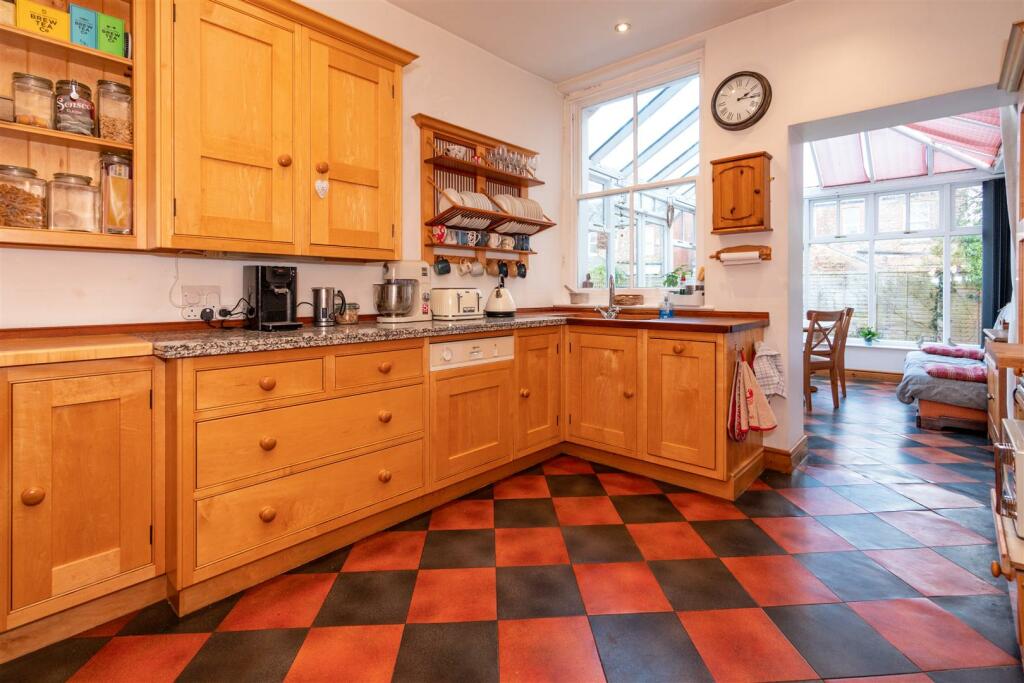 Kitchen Aspect 2