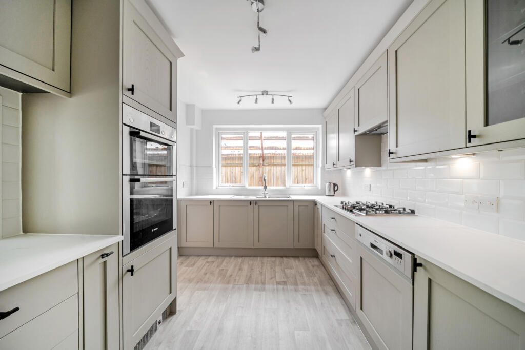 1314815-7-685a9ee...