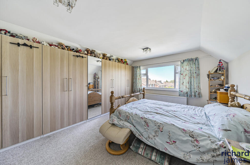 6d438c2a-ad55-4fe...