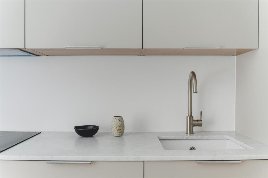 Clissold Close-6.jpg