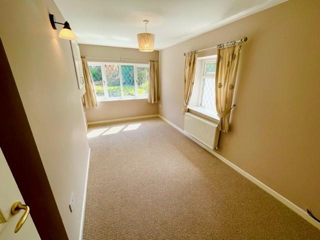 Snug/Sitting Room