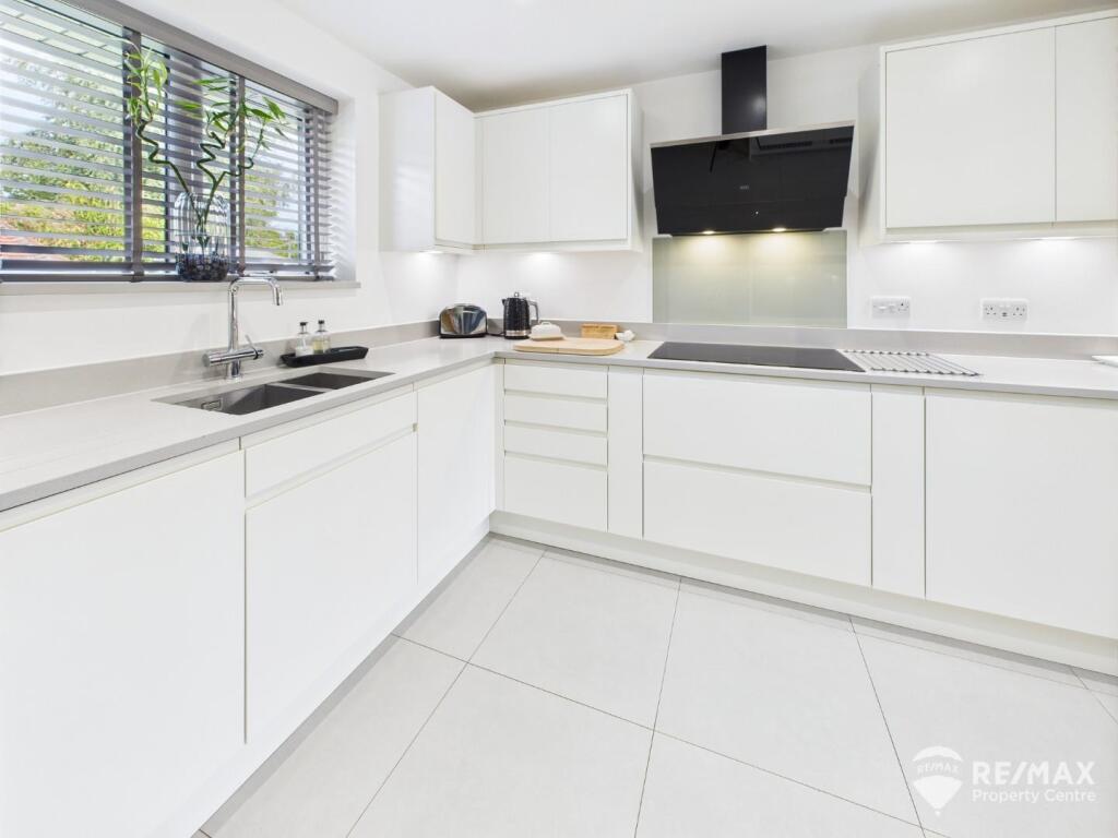 Kitchen Image 2.jpg