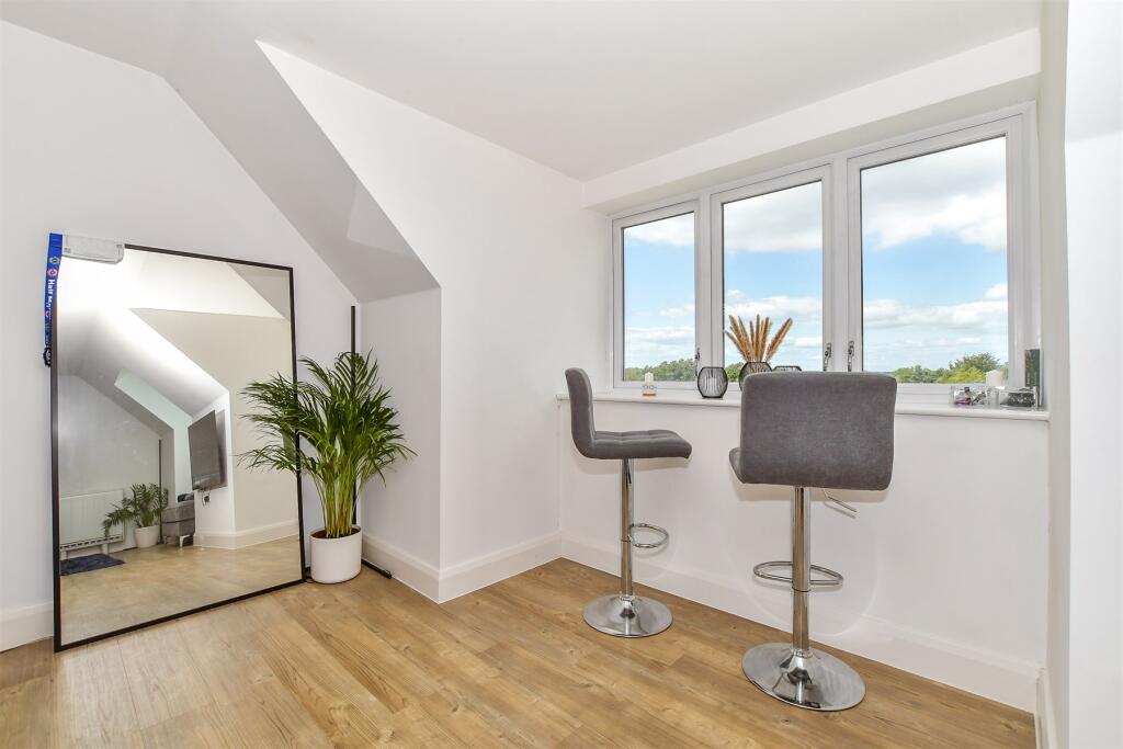 Lounge/ Kitchen/ Diner