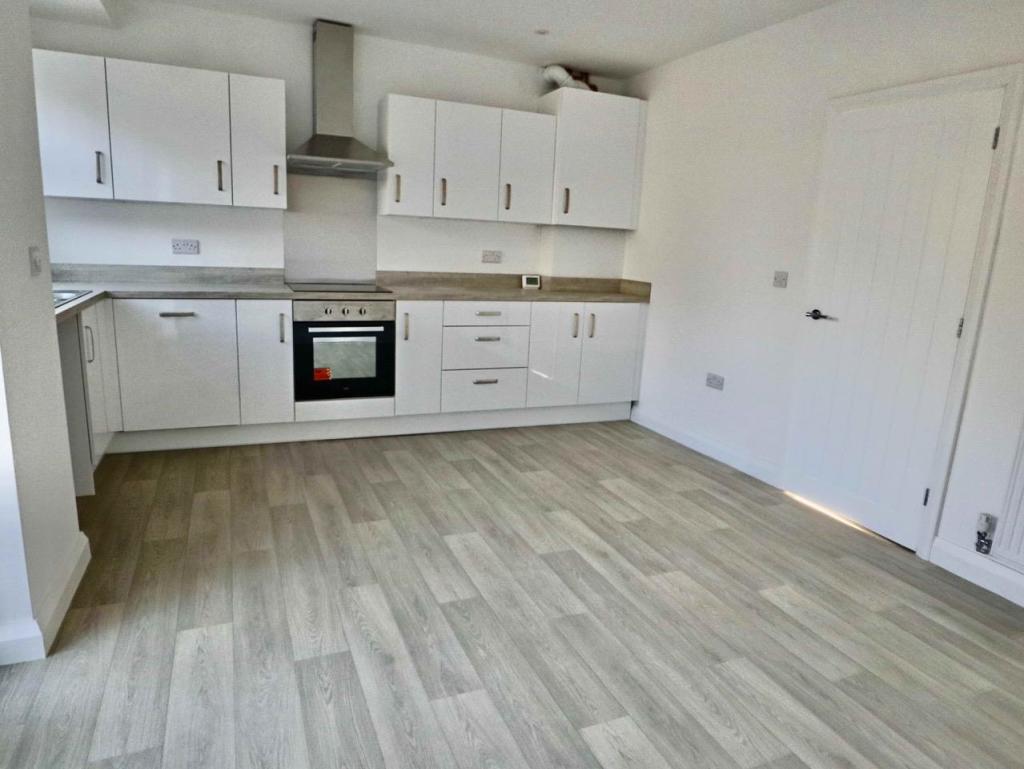 kitchen1.jpg
