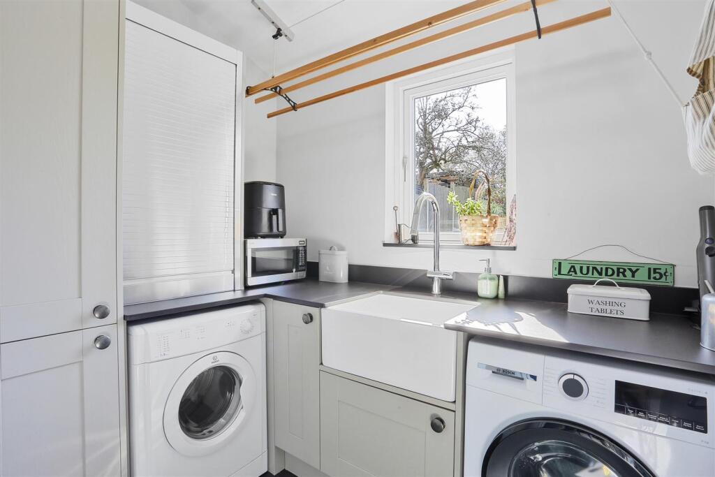 1442804326 -  25.jpg