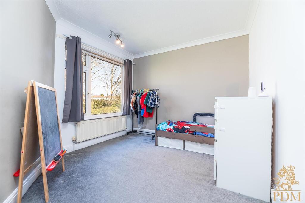 5 Balmoral Crescent Nottingham NG8 2DQ