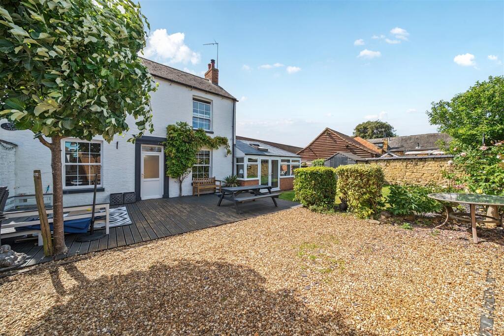 Rose Cottage, Browns Yard, Towcester (18).jpg