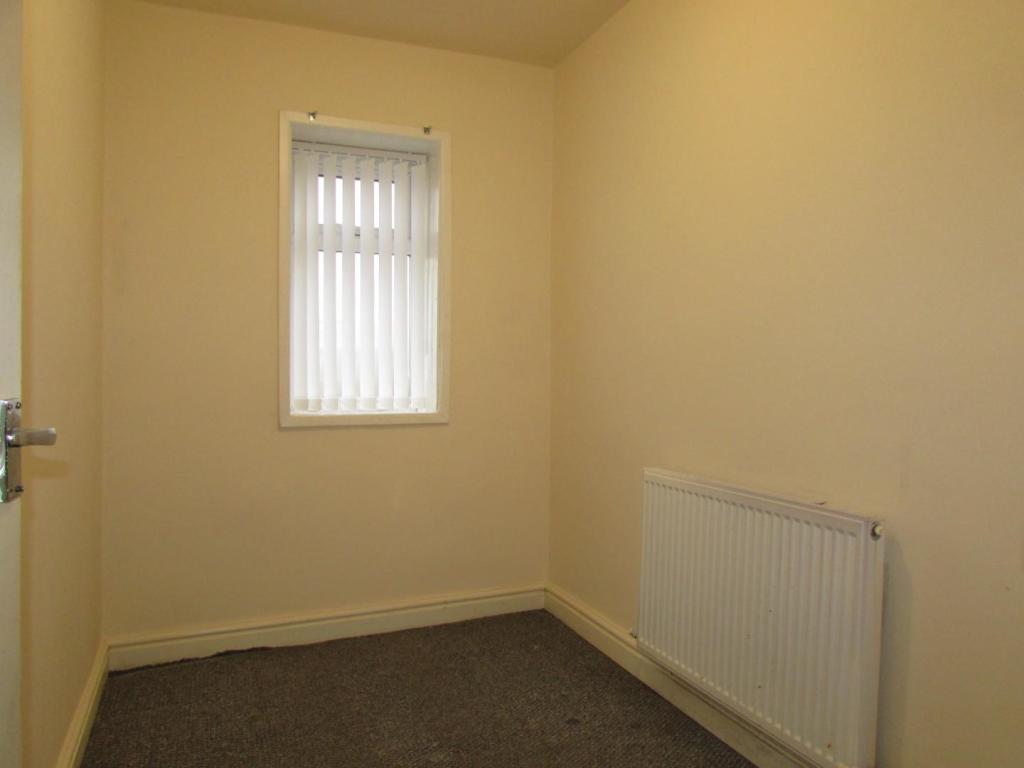 ARW208bed3.JPG