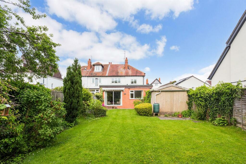 70387_22-Shaw Green Lane - (22)_low.jpg