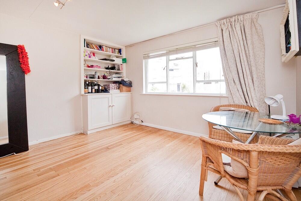 studio room 1