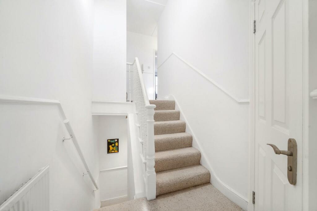 Hall.jpg
