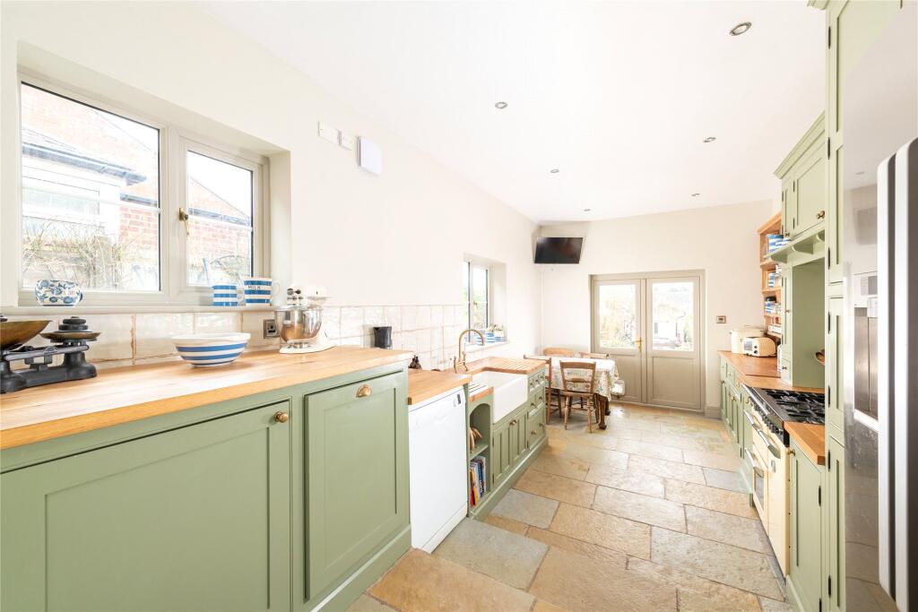 Kitchen/Breakfast