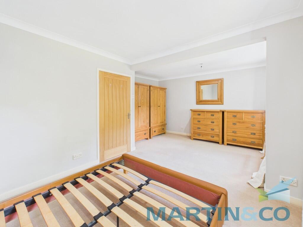 CAM01870G0-PR0168...