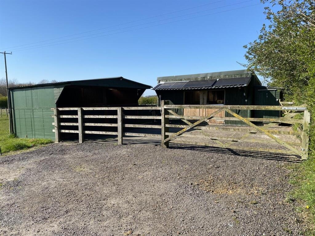 Stables &amp; Coral.JPEG