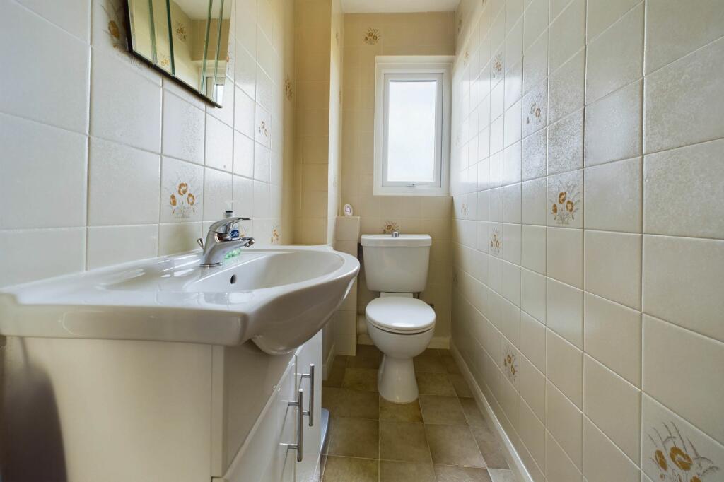UPSTAIRS TOILET