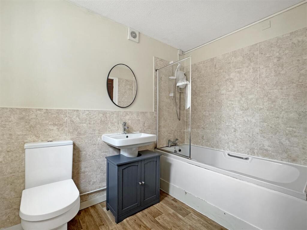 Bathroom .jpg