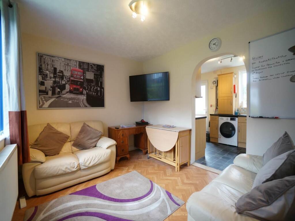Living Room.JPG