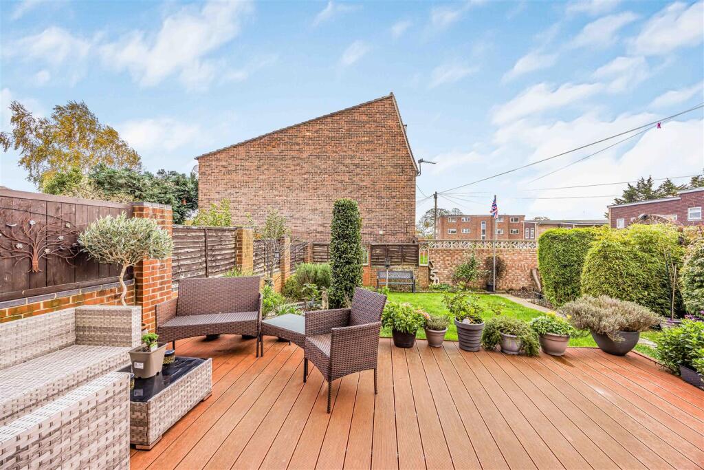 117 Old Rectory Road, Farlington-Small-PorticoMark