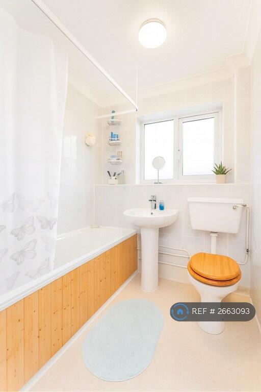 Combined Bathroom And Wc