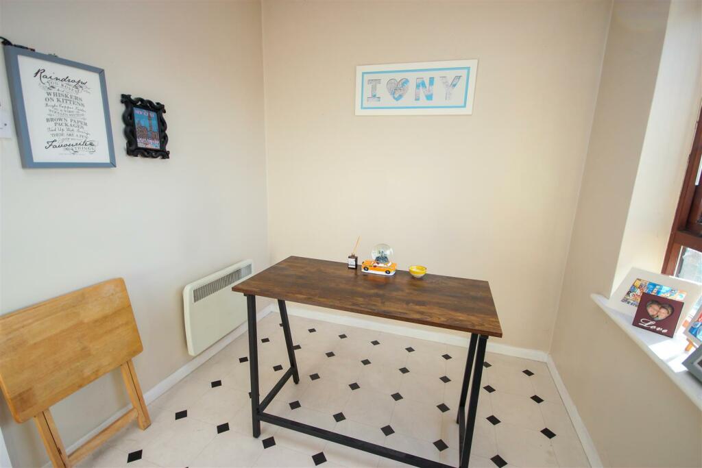 Dining Area.jpg