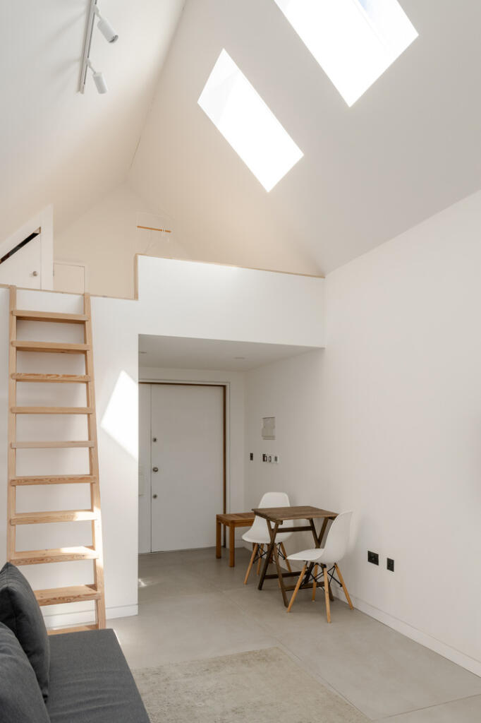 279942 - 20250424-THE-SEA-HOUSE_CAMBER_TMH-36_H...