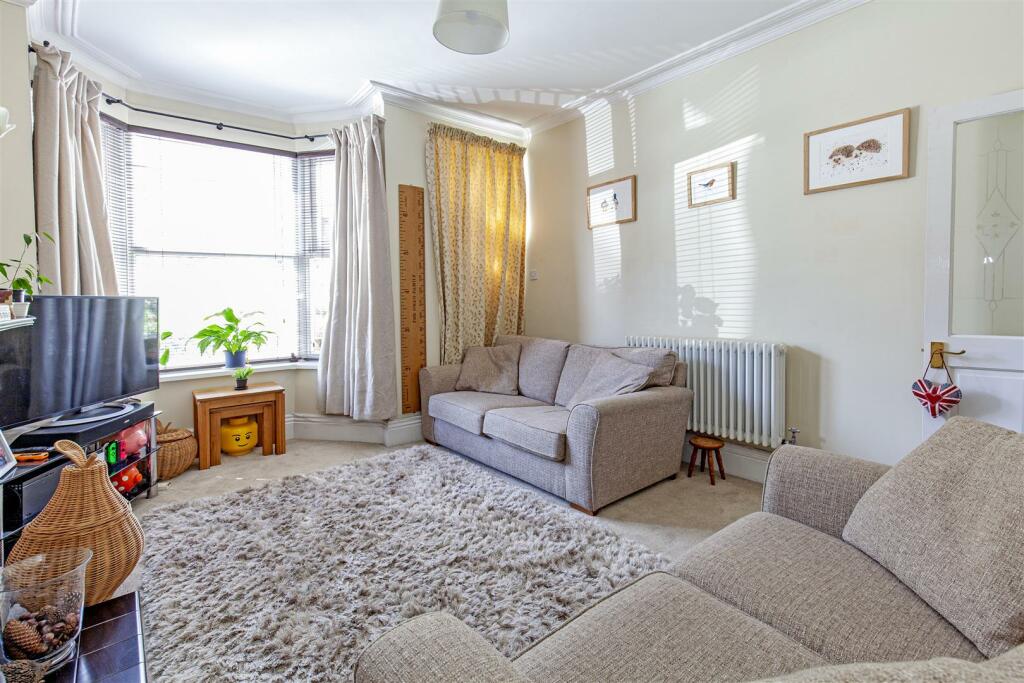 Reception Room-2.jpg