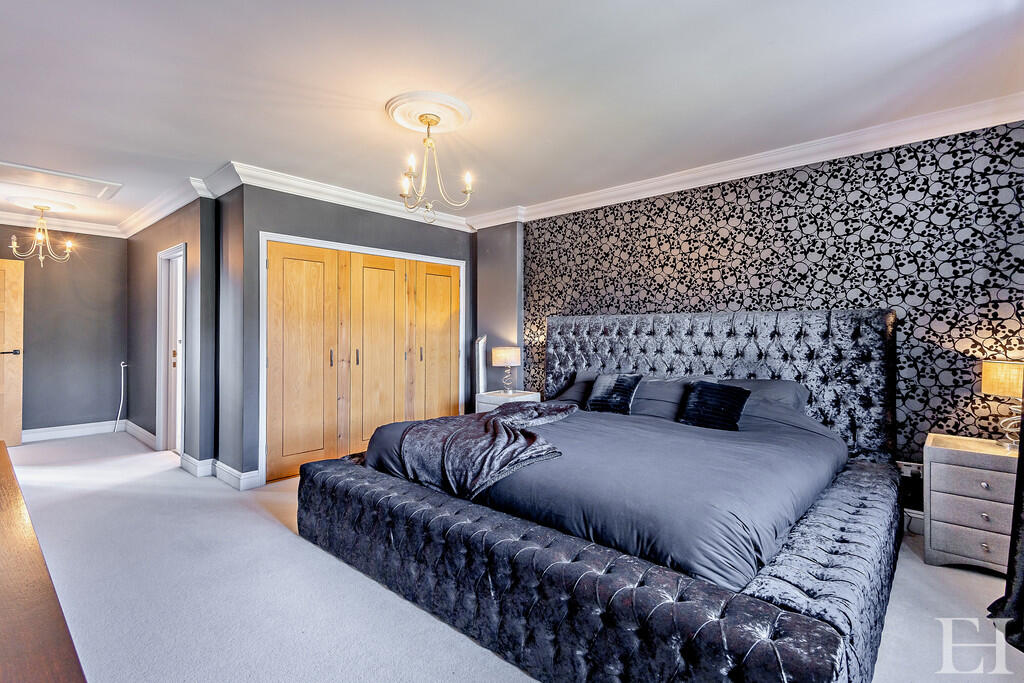 8643451-interiorW...