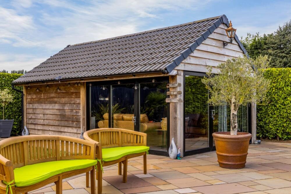 Rose Lodge (Fishtoft)-12