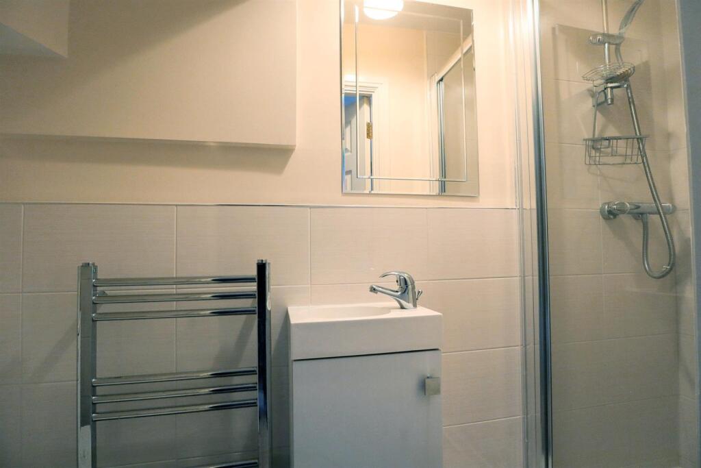 Shower room (ground floor).jpg