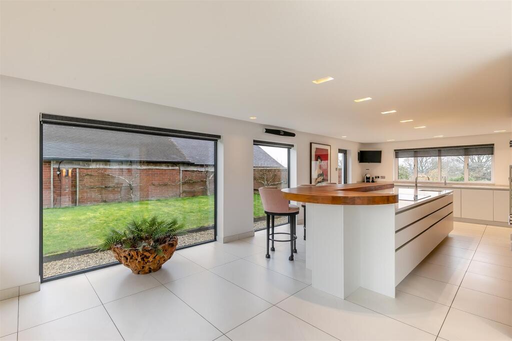 8629714-interior27.jpg
