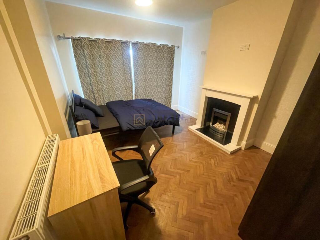 Bedroom 2.jpg