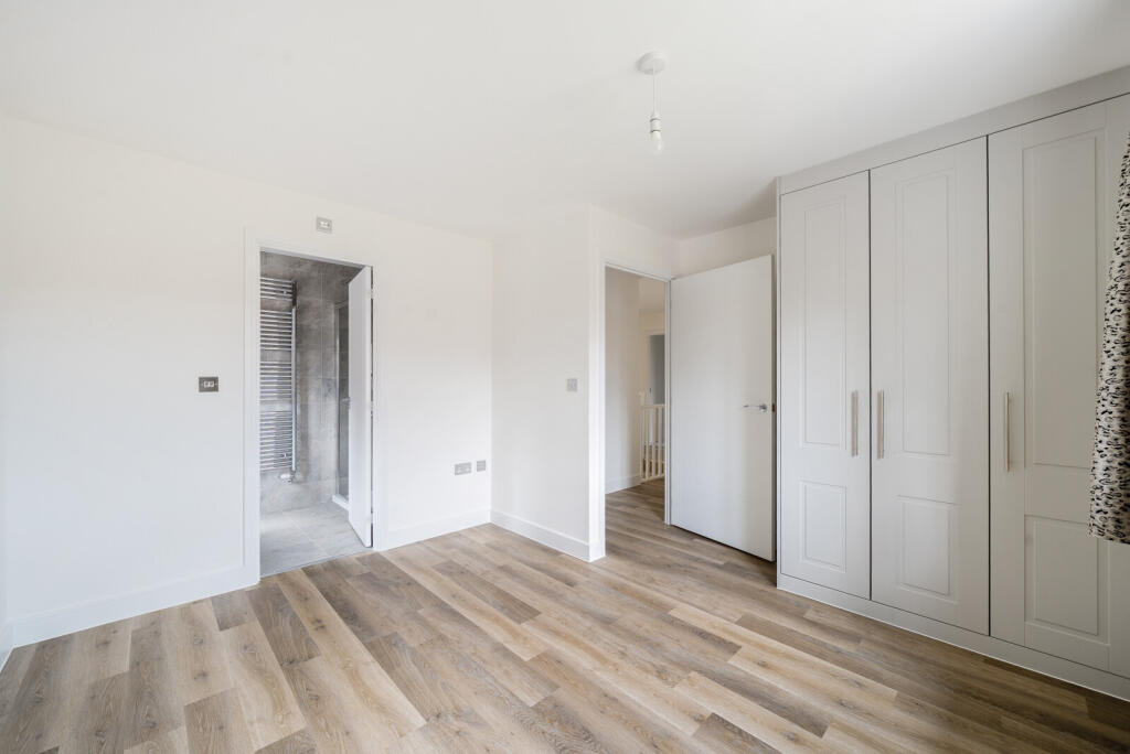 1329957-8-6887a2e...