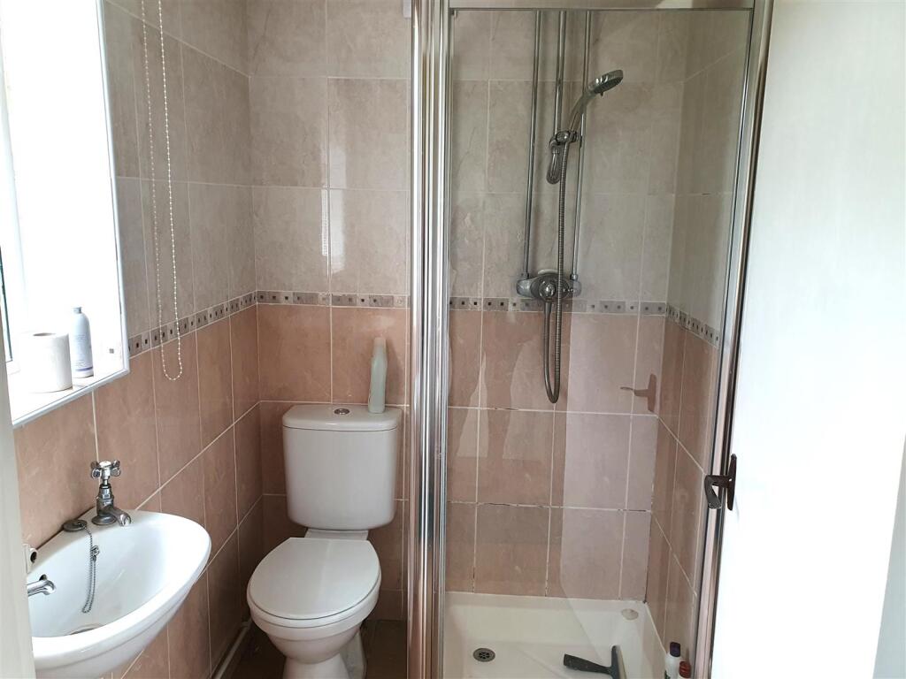 Downstairs Shower Room.jpg