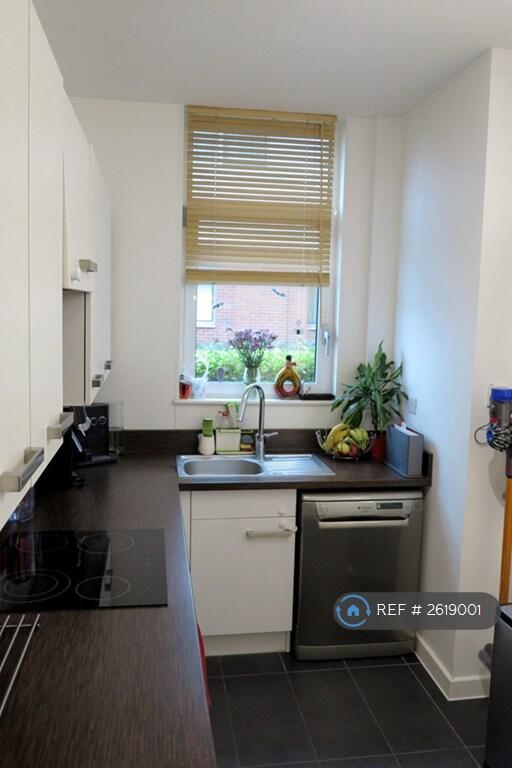 Kitchen - Photo 1