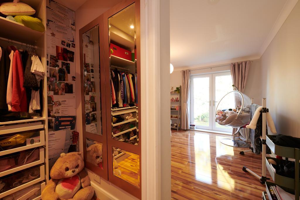 Bedroom 2 dressing room