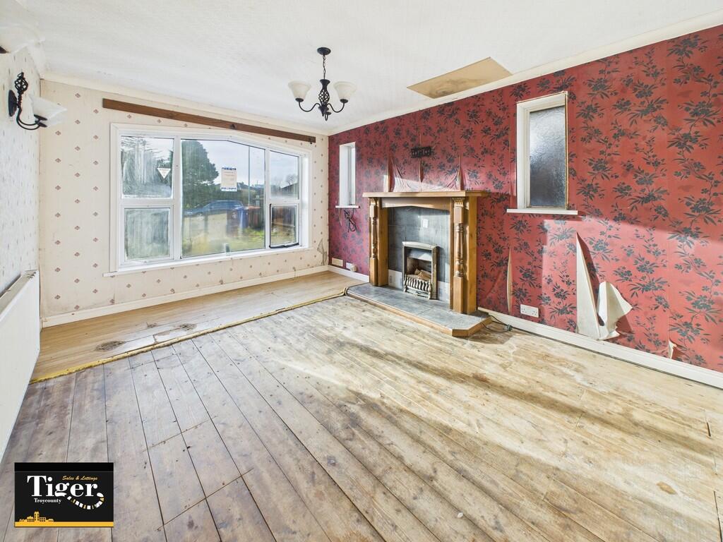 CAM02176G0-PR0767...