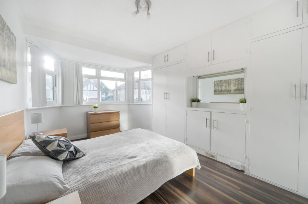 1346404-13-68b0b9...